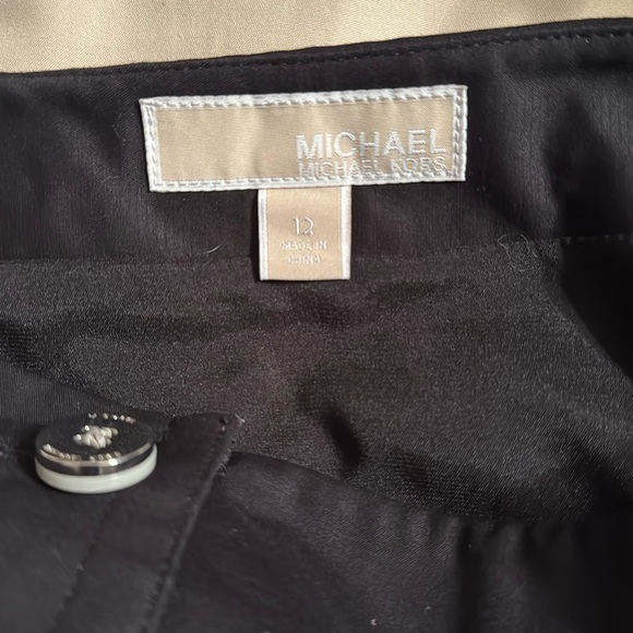 Michael Kors Black A-Line Button front skirt. Size 12. - Picture 5 of 9